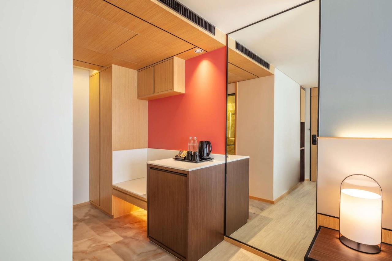 Best Western Click Sathorn 11 Бангкок Экстерьер фото
