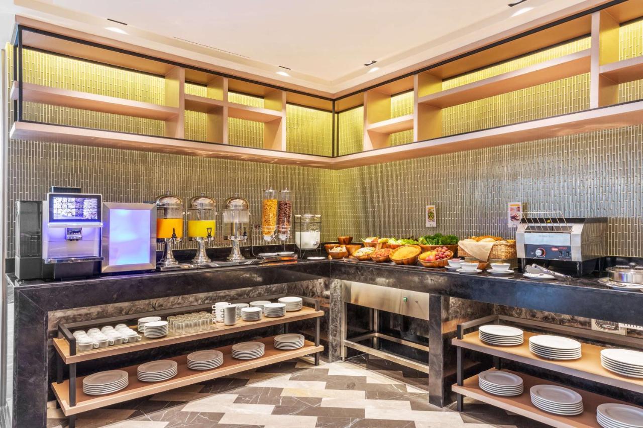Best Western Click Sathorn 11 Бангкок Экстерьер фото