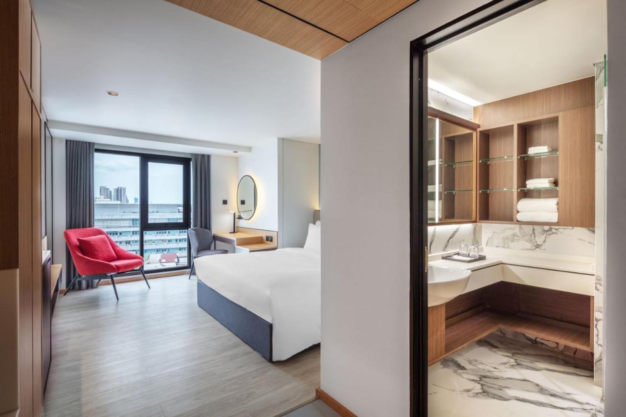 Best Western Click Sathorn 11 Бангкок Экстерьер фото