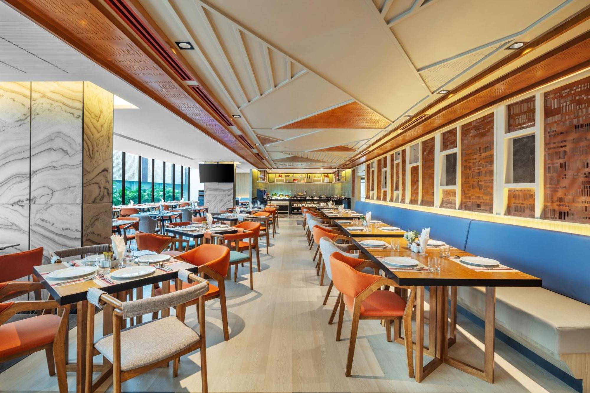 Best Western Click Sathorn 11 Бангкок Экстерьер фото