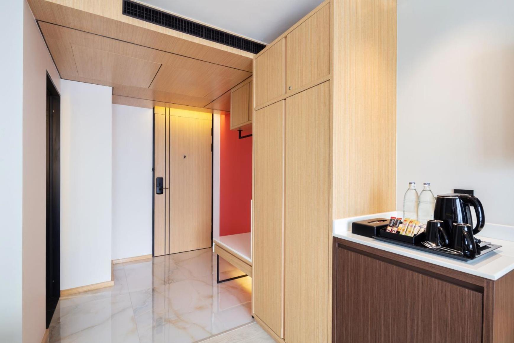 Best Western Click Sathorn 11 Бангкок Экстерьер фото