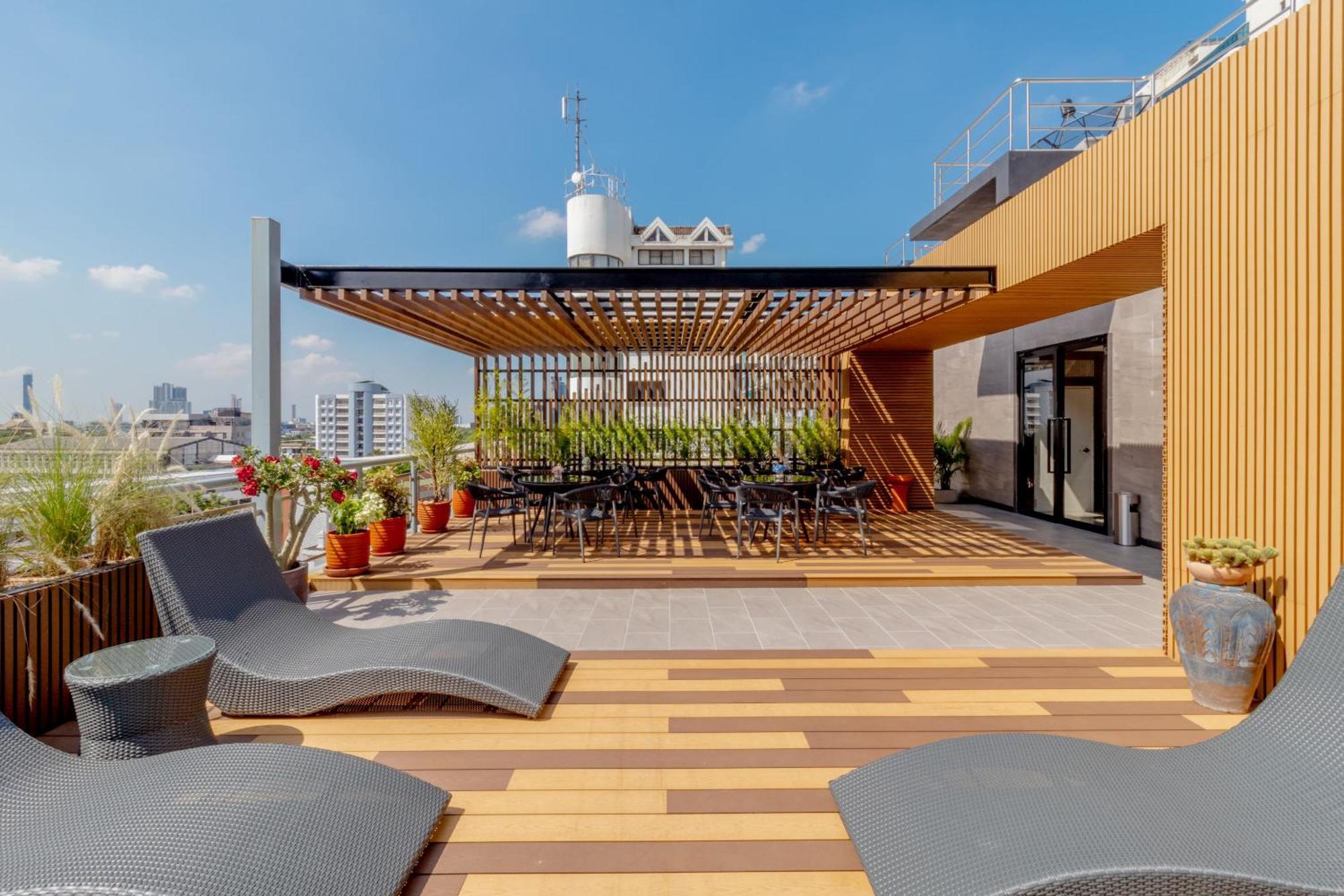 Best Western Click Sathorn 11 Бангкок Экстерьер фото